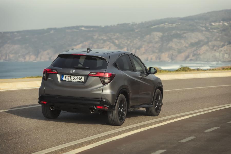  Honda HR-V Sport 2018 года  (EU) (фото 10 из 40)